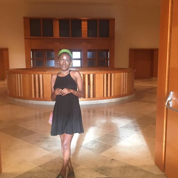 Meet your Posher, Samuela - Picture 1 of 1